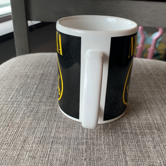 Nirvana Band Smily face mug - 2011 - Picture 4 of 6